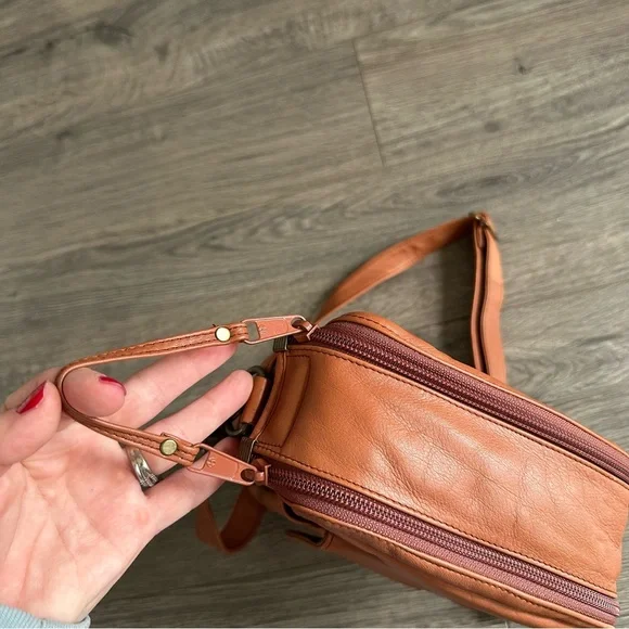 LL Bean | Vintage Leather Shoulder Bag Crossbody - Picture 8 of 9